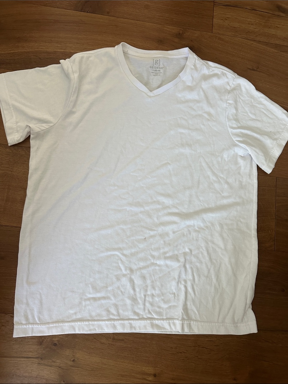 George Men’s White V-Neck Short Sleeve Tee Shirt